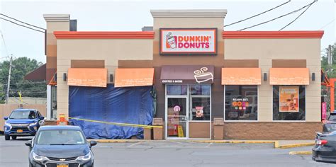 Find your nearest Dunkin' at 6305 Washington Blvd in Elkridge and enjoy Dunkin's signature drinks, coffee, espresso, breakfast sandwiches and more! Sign Up Sign In. Toggle Header Menu. ... Dunkin’ serves more than 3 million customers each day. With 50+ varieties of donuts and dozens of premium beverages, there is always something to …