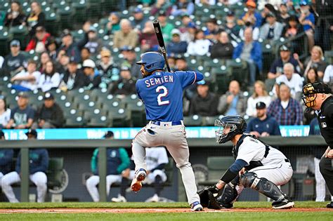 Dunning, Semien lift Rangers past Mariners 4-3 to win series