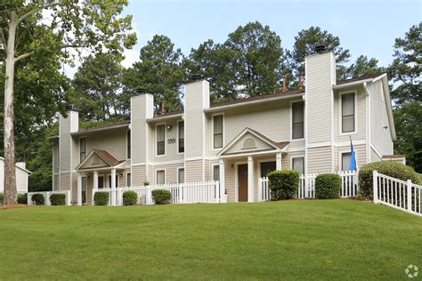 Dunwoody crossing. MAA Dunwoody is a 567 - 1,320 sq. ft. apartment in Atlanta in zip code 30338. This community has a 1 - 2 Beds, 1 - 2 Baths, and is for rent for $1,455 - $4,645. Nearby cities include Brookhaven, Vinings, Decatur, Mableton, and Avondale Estates. A epIQ Rating. Read 374 reviews of MAA Dunwoody in Atlanta, GA with price and availability. 