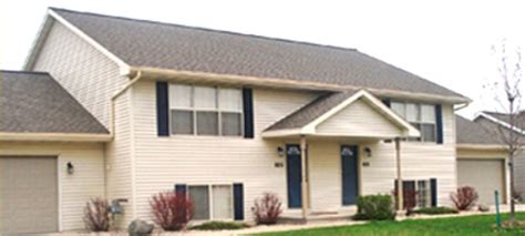 Duplex for rent appleton wi. 4826 Marlo Way. 2006 Remy Ln. 500 E 1st Ave. 400 N Richmond St. See Fewer. This building is located in Appleton in Outagamie County zip code 54914. Alicia Park and Huntley are nearby neighborhoods. Nearby ZIP codes include 54914 and 54942. Appleton, Menasha, and Grand Chute are nearby cities. 