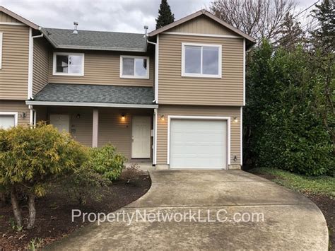 Gresham has a wide selection of rentals to fit your needs. Browse cozy 1-bedroom houses perfect for singles or couples, or filter for 3-4 bedrooms to accommodate a large family. If you're in need of a little more privacy, search for houses in gated communities, or browse homes with a basement and yard for extra usable space.. 