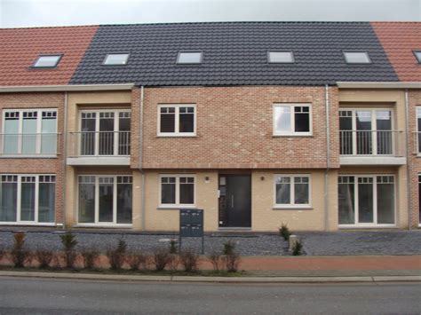 Duplex met 3 slpk. en groot terras te huur te Sint-Gillis-Waas (9170)