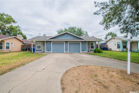 4 Baths. 3,046 Sq. Ft. 2425 - 2431 33rd St, Sacramento, CA 95817. (415) 595-4600. Multi Family Home for Sale in Sacramento County, CA: Excellent opportunity to own a duplex in a desirable rental/residential Fair Oaks neighborhood. 8100 Treecrest Ave side is a 3BD/2BA. . 