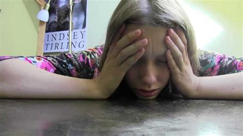 Durch Die Wand Gefickt