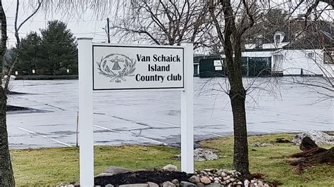 Durrant's closing at Cohoes' Van Schaick Country Club