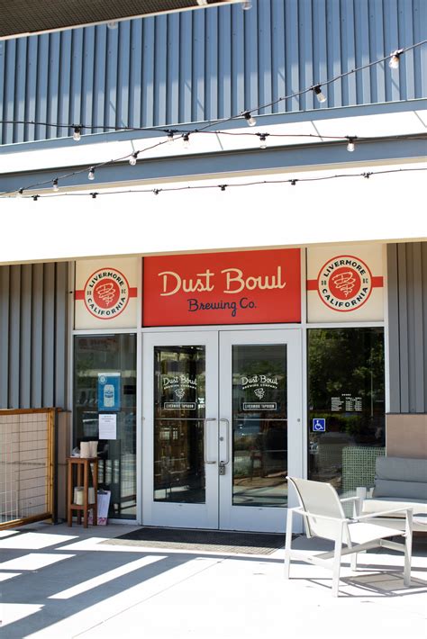 Dust Bowl Brewing opens in Livermore with barbecue and ‘smoothie beers’
