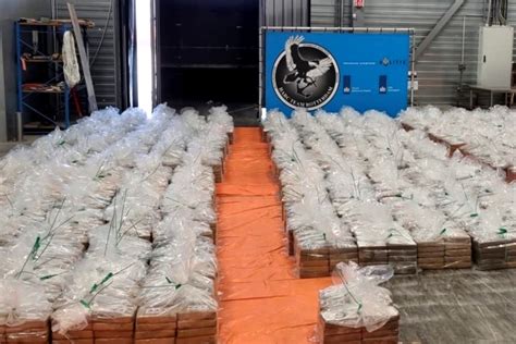 Dutch customs officials make record cocaine seizure worth 600 million euros