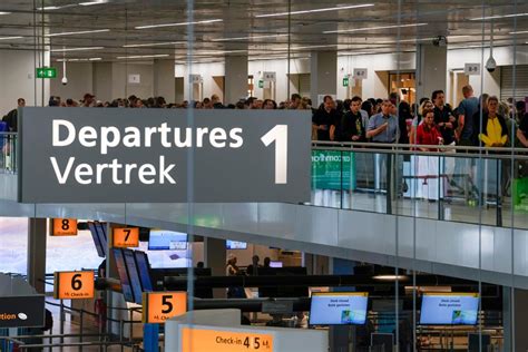 Dutch government shelves plans to reduce flights from Amsterdam’s busy Schiphol Airport