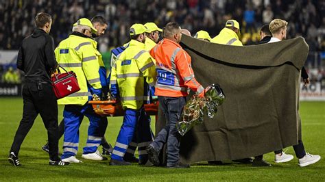 Dutch top flight match between Waalwijk and Ajax halted after goalkeeper Vaessen knocked unconscious