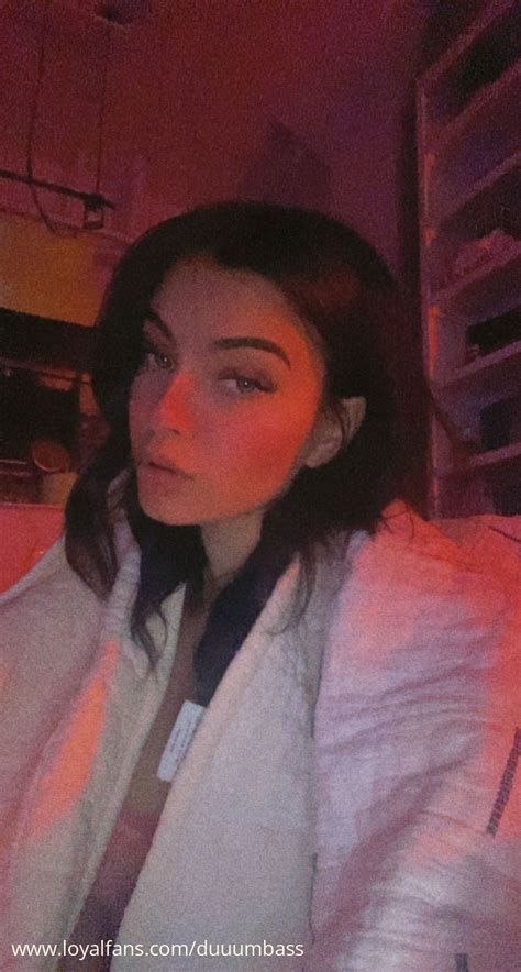 💋 [HD] Duuumbass Leaked