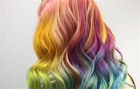 Dyeing of hair. Do you know what to do if your teens want to dye their hair? Learn what to do if your teens want to dye their hair in this article from HowStuffWorks. Advertisement The first thing... 