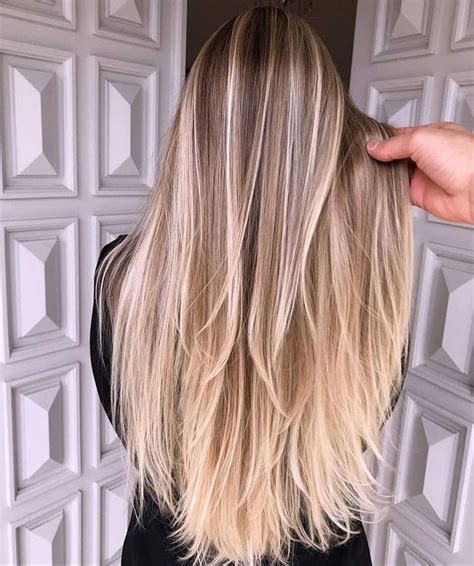 Dying dyed brown hair blonde. Oct 4, 2020 · Impulsive decision to bleach my brown hair to blonde at home, using box bleach in less than a week.... It almost went wrong several times and I definitely wa... 