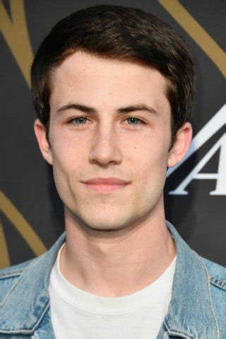 Dylan Minnette Height, Weight, Shoe Size