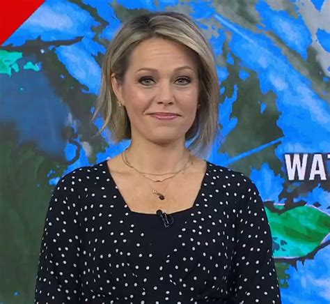 Dylan Marie Dreyer was born on 2 August 1981 in Manalapan Township, New Jersey, to Jim Dreyer and Linda Dreyer. She went to Manalapan High School. She then graduated with a Bachelor's degree in Meteorology in 2003 from Rutgers University. Dreyer recently turned 40. She wished her mother, Linda, on her 70th Birthday.