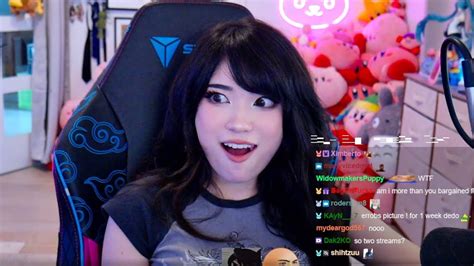 Dyrus emiru split. Who is Emiru: Emiru is a famous Twitch Star. She was born on January 3, 1998 and her birthplace is Wichita, KS. Emiru is also well known as, American gamer who is known primarily for streaming League of Legends on Twitch. She has earned more than 160,000 followers to her emiru account. Emiru is originated from United States. 