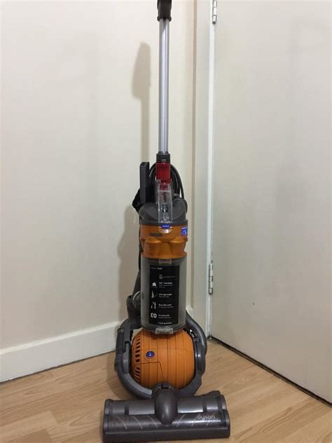 Dyson DC24 Small Ball Upright Bagless Vacuum Cleaner Dustbin Cyclone …