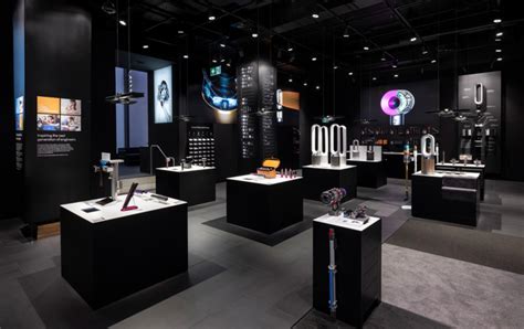 Dyson Demo Store