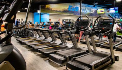 About EōS Fitness EōS Fitness, a leader in the fitness in