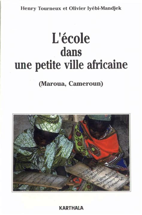 École dans une petite ville africaine, maroua, cameroun. - Teachers discussion guide to the call of the wild.