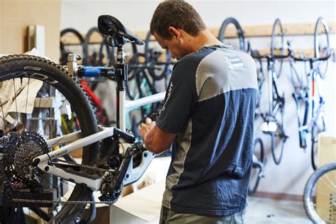E bike repair. INDUSTRY-PROVEN Electric Bike Training Resources. Looking to Learn a New Skill? Jumpstart Your Journey With This E-Bike Course. 