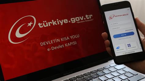 e-Nabız | T.C. Sağlık Bakanlığı. * İlk kez e-Nabız kullanıcısı olacak kişiler e-Devlet (www.turkiye.gov.tr) üzerinden e-Nabız’a giriş yaparak profil ayarları üzerinden e-Nabız şifresi oluşturmalı ya da kendi Aile Hekimine başvurarak e-Nabız için geçici şifre edinmelidir. e-Devlet Üzerinden Kayıt Olun.
