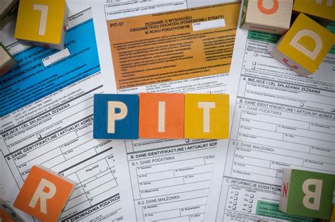 Learn how to access your e-PIT service using login.gov.pl or your authorization data. Find out the requirements and steps for each login method and the available e-Tax Office …. 