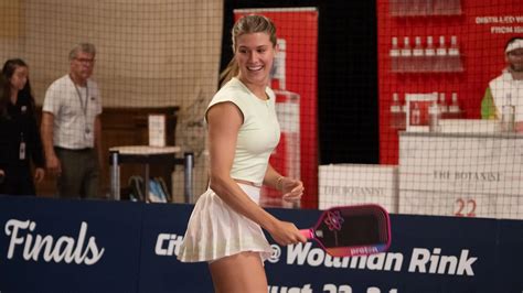 E. RINATA & H. - UMSIDA - muktibox.com