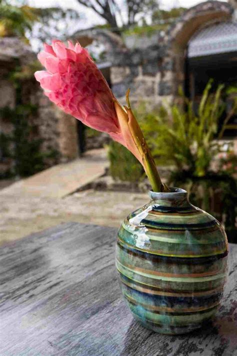 Earthy Color Pottery Inspiration - muktibox.com