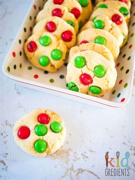 EASY CHRISTMAS BAKING TREATS FOR KIDS: 20 simple recipes