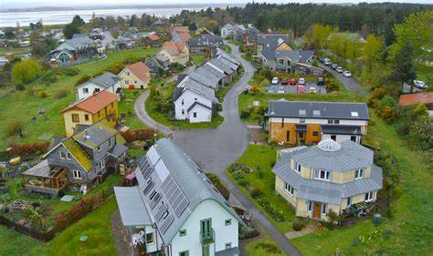 Ecovillage Findhorn - raincitystudios.com