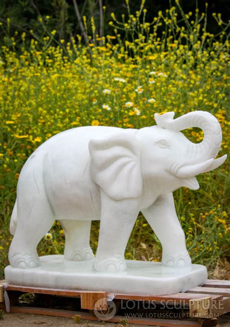 Elephant Garden Statue - muktibox.com