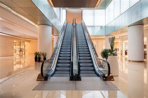 elevator and escalator - Students | Britannica Kids - coolestguyplanet.net