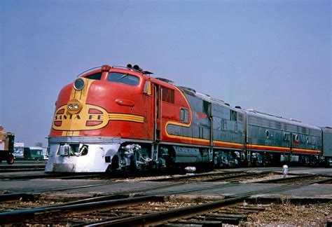 EMD E3 & E4 DieselElectric Streamliners