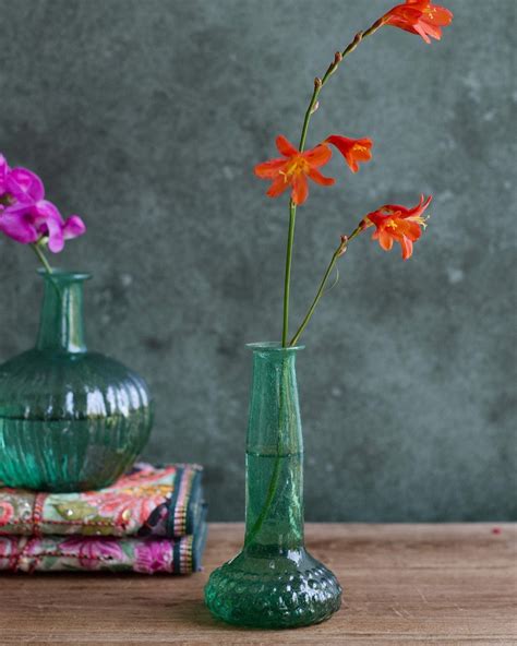 Emerald Green Ceramic Bud Vase - Etsy - muktibox.com