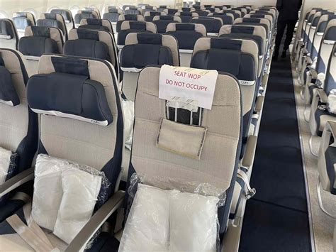 Enjoy El Clásico in total comfort. Exclusive seats. Premium access. FC ... - wintechmobiles.com