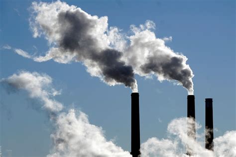 EPA proposes new rules that would dramatically slash planet-warming pollution from power plants