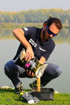 Esche e pasture Caperlan per il feeder fishing - Pescanet - raincitystudios.com