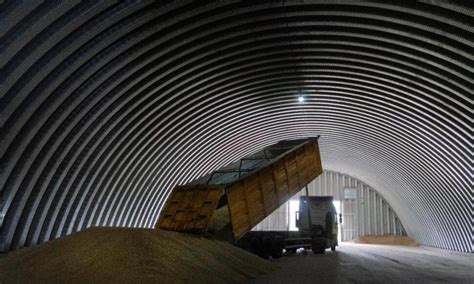 EU agriculture officials work on ways to move Ukrainian grain to the world
