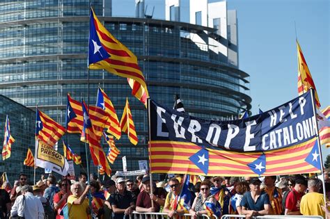 EU court rules Catalan separatists in European Parliament should lose immunity