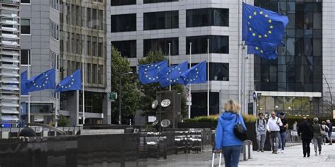 EU defers major entry exam over English-only testing