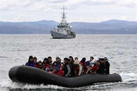 EU lawmakers approve migration plan, set clock ticking