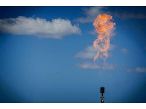 EU lawmakers back tougher rules on methane emissions