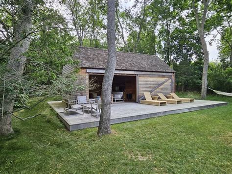 Explore the astonishing craftsmanship of a house and a pool, both ... - wintechmobiles.com