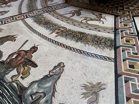 Exploring Roman Mosaics and Floor Art: The Artistry of Ancient Rome - wintechmobiles.com
