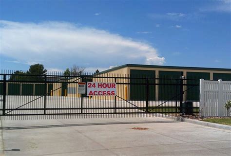 Eagle crossing storage. At Eagle Crossing Self Storage in Windsor, our top priority is to provide you with a convenient and safe location for your belongings. We have both climate-controlled and regular self-storage ... 