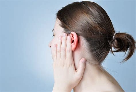 Ear burning sensation: Causes and home treatments