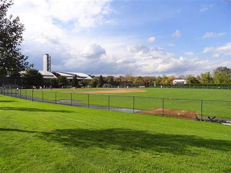 Earl Lorden Field - Wikipedia