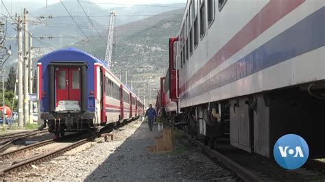 Earthquake Survivors Living on Turkish Sleeper Trains