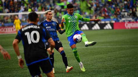 Earthquakes end long road skid with 1-0 victory over Sounders