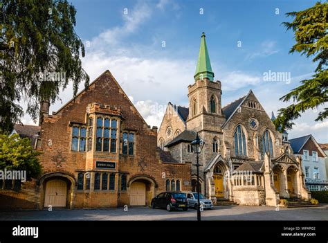 East Ham to Barnet Church Wood Street - 3 ways to travel …